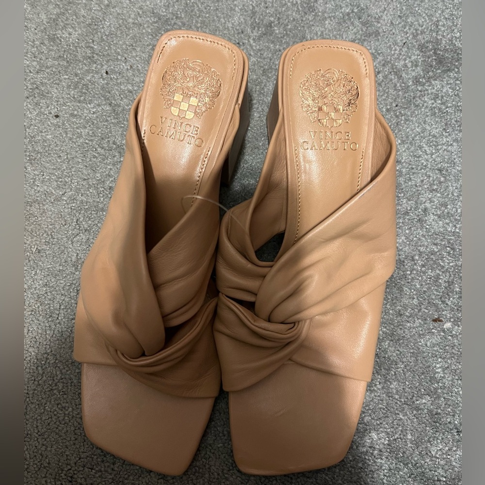 Vince Camuto Jenabie block heel sandal